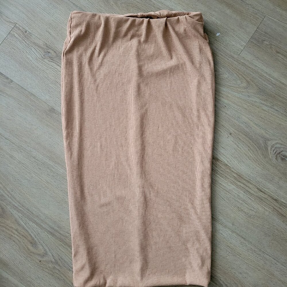 Nude skirt